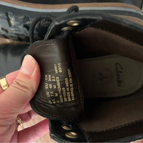 Mens Clark’s Dargo boot size 7.5 - Picture 7 of 7